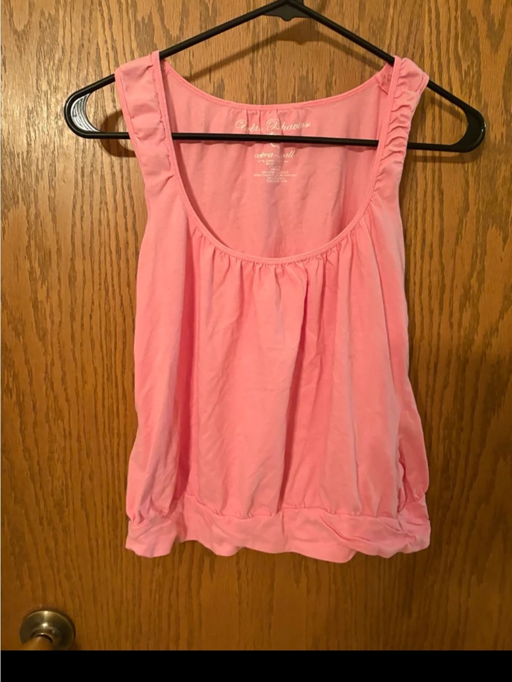 Urban Behavior Pink Gathered Scoop Neck Tank ***